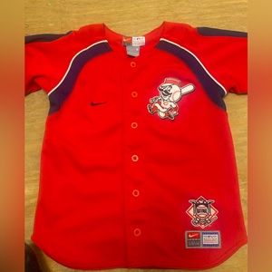 Cincinnati red shirt